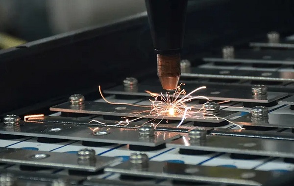 激光焊接機用相紙調(diào)光的電流、脈寬、頻率設(shè)置