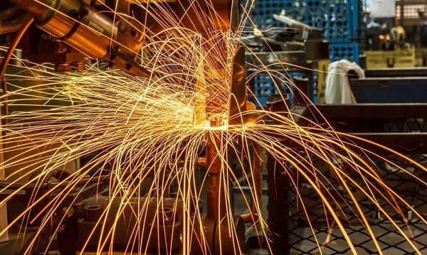 光纖激光焊接機(jī)焊接時(shí)有飛濺怎么辦？