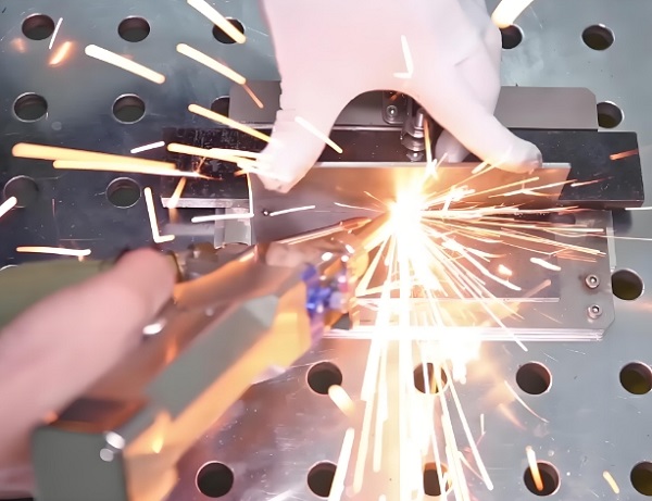 激光焊接機(jī)水泵壞了怎么修？