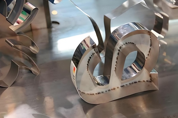 不銹鋼字激光焊接