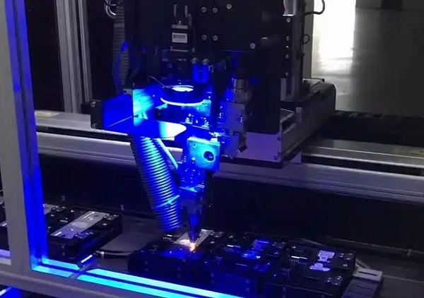 鋰電池激光焊接設(shè)備