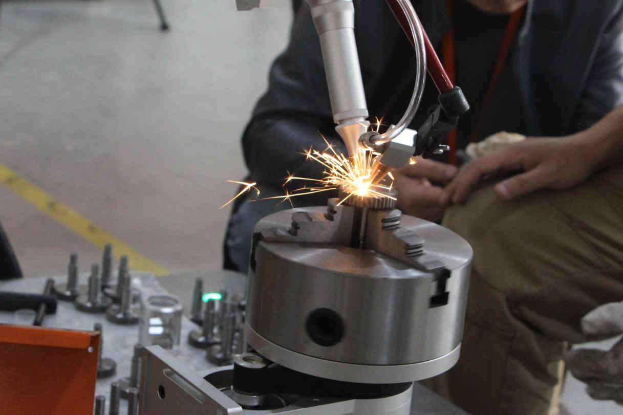 激光打標機和焊接機有什么區(qū)別？