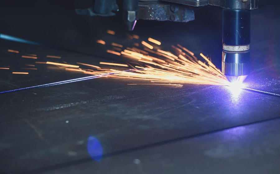 如何防止激光切割機(jī)的光路污染？